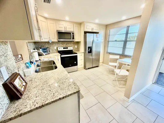 Property Slideshow image 3 of 78 | 2305 lucaya ln d4, Coconut Creek, FL, 33066