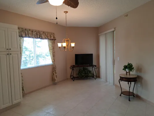 Property Slideshow image 2 of 12 | 7647 southampton ter apt d309, Tamarac, FL, 33321