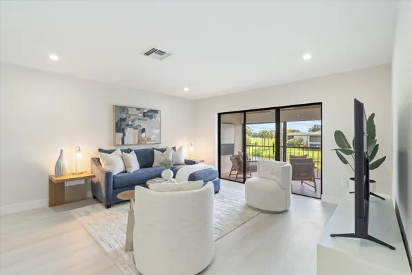 Property Slideshow image 3 of 61 | 32 southport ln d, Boynton Beach, FL, 33436