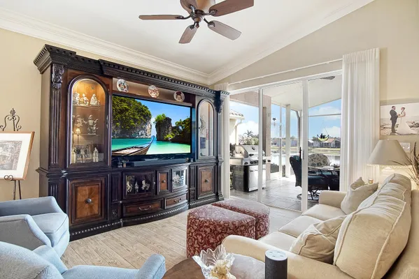 Property Slideshow image 2 of 53 | 356 nw breezy point loop, Port St. Lucie, FL, 34986