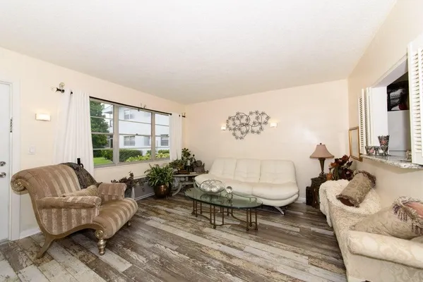 Property Slideshow image 2 of 26 | 59 bedford c, West Palm Beach, FL, 33417