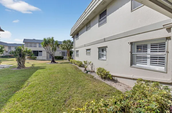Property Slideshow image 3 of 79 | 61 brittany b 61, Delray Beach, FL, 33446