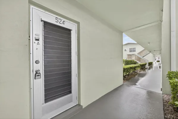 Property Slideshow image 2 of 30 | 52 norwich c, West Palm Beach, FL, 33417