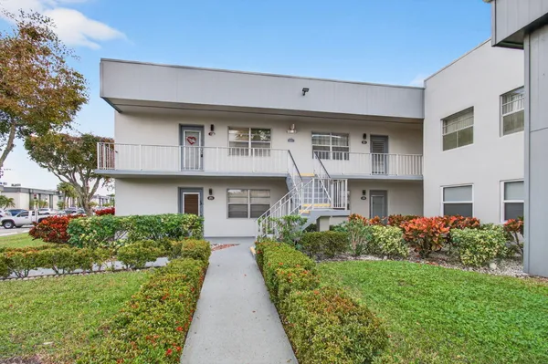 Property Slideshow image 2 of 95 | 292 piedmont g g, Delray Beach, FL, 33484