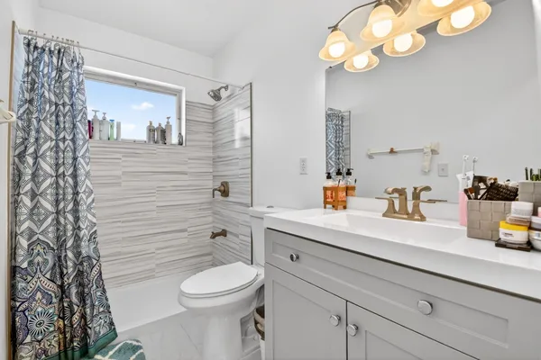 Property Slideshow image 2 of 58 | 2593 dudley dr f, West Palm Beach, FL, 33415