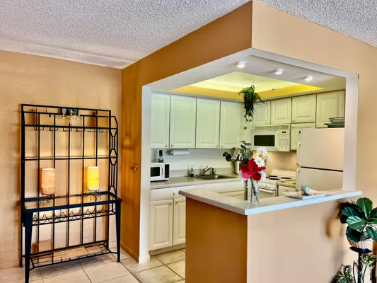 Property Slideshow image 3 of 48 | 174 lyndhurst l l, Deerfield Beach, FL, 33442