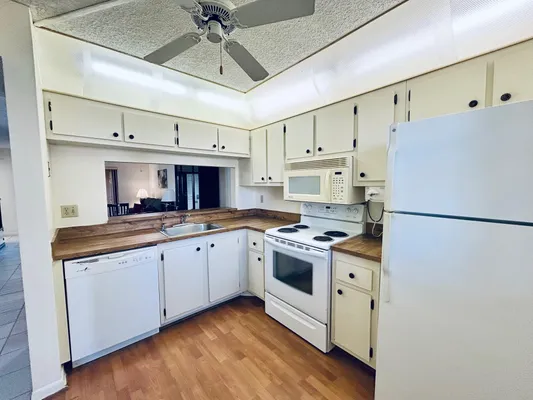 Property Slideshow image 3 of 34 | 7214 golf colony ct 101, Lake Worth, FL, 33467