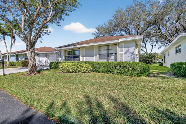 Property Slideshow image 3 of 41 | 9890 orchid tree trl b, Boynton Beach, FL, 33436