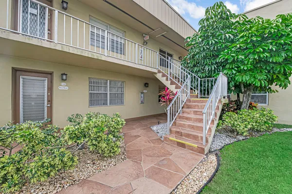 Property Slideshow image 2 of 25 | 506 capri k k, Delray Beach, FL, 33484