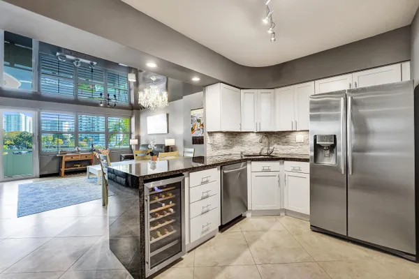 Property Slideshow image 3 of 50 | 3200 ne 36th st 220, Fort Lauderdale, FL, 33308