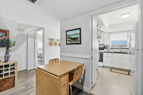 Property Slideshow image 3 of 43 | 18081 se country club dr # 6-60, Jupiter, FL, 33469