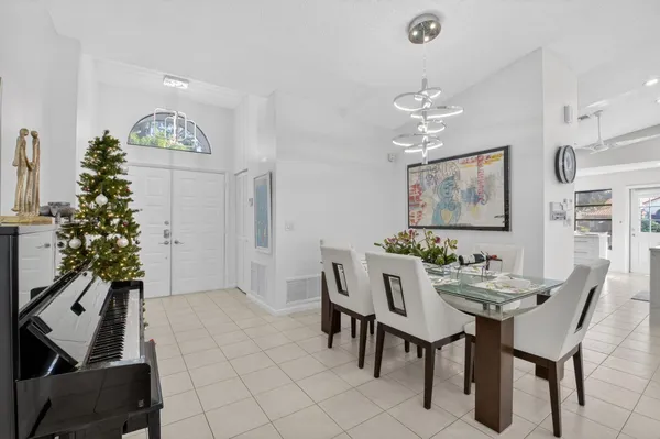 Property Slideshow image 2 of 30 | 4560 catamaran cir, Boynton Beach, FL, 33436