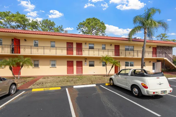 Property Slideshow image 2 of 39 | 1967 sw palm city rd h, Stuart, FL, 34994