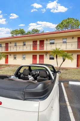 Property Slideshow image 3 of 39 | 1967 sw palm city rd h, Stuart, FL, 34994