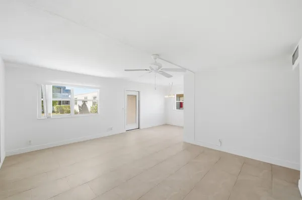 Property Slideshow image 3 of 50 | 452 brittany j, Delray Beach, FL, 33446