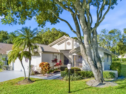 Property Slideshow image 2 of 52 | 8901 boatswain dr, Boynton Beach, FL, 33436