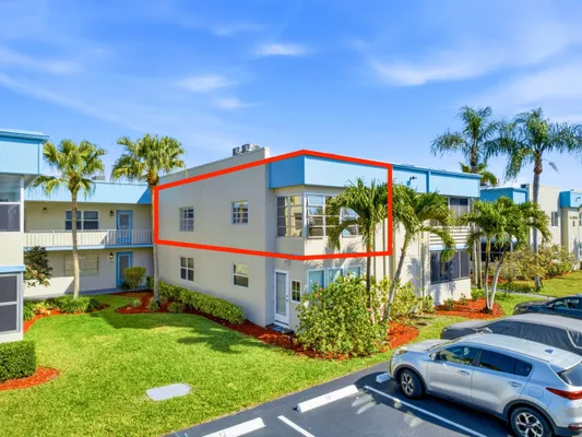 Property Slideshow image 2 of 21 | 847 flanders r # 847, Delray Beach, FL, 33484