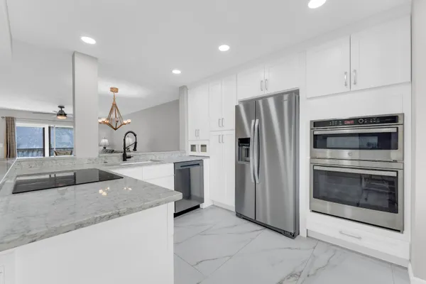 Property Slideshow image 3 of 86 | 7192 huntington ln 307, Delray Beach, FL, 33446