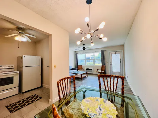 Property Slideshow image 2 of 13 | 271 camden l, West Palm Beach, FL, 33417