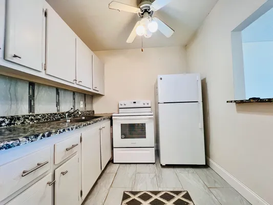 Property Slideshow image 3 of 13 | 271 camden l, West Palm Beach, FL, 33417