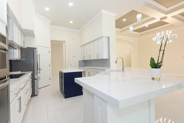 Property Slideshow image 2 of 86 | 3352 siena cir, Wellington, FL, 33414