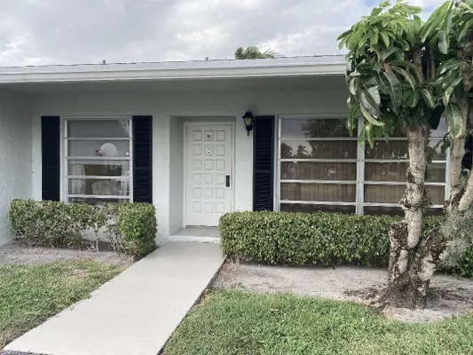 Property Slideshow image 2 of 22 | 2331 croton ln b, Delray Beach, FL, 33445