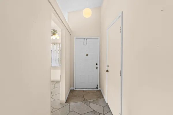 Property Slideshow image 2 of 22 | 8101 sweetbriar way b, Boca Raton, FL, 33496