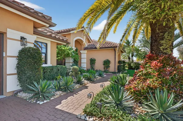 Property Slideshow image 3 of 90 | 8080 desmond dr, Boynton Beach, FL, 33472