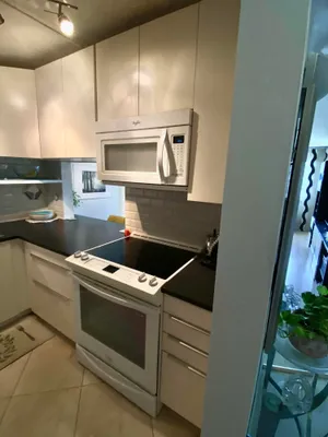 Property Slideshow image 3 of 25 | 2616 garden dr 204, Lake Worth, FL, 33461