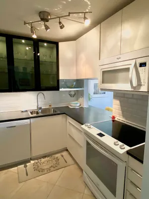 Property Slideshow image 2 of 25 | 2616 garden dr 204, Lake Worth, FL, 33461