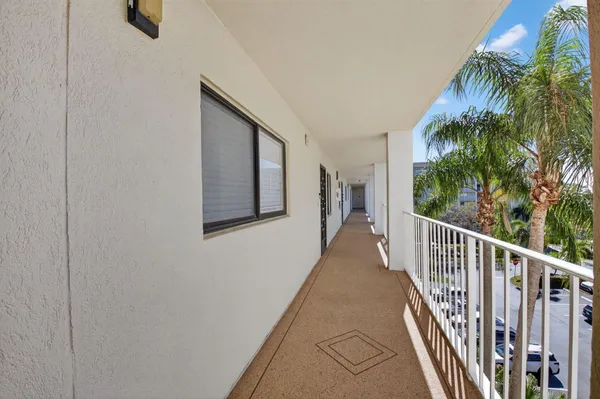 Property Slideshow image 3 of 37 | 7310 ashford pl 505, Delray Beach, FL, 33446