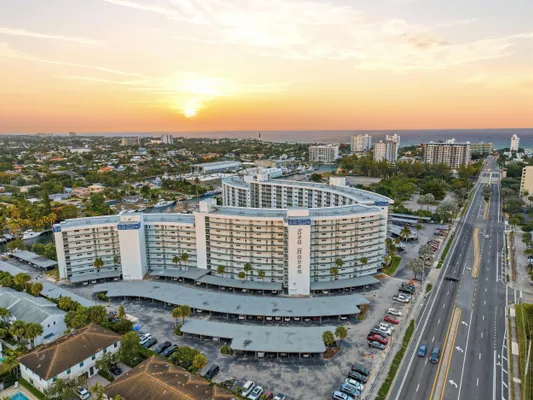 Property Slideshow image 2 of 28 | 2731 ne 14th st cswy 837, Pompano Beach, FL, 33062