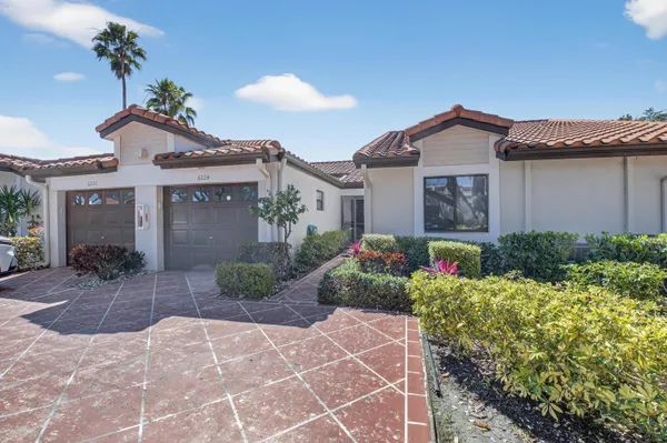 Property Slideshow image 3 of 115 | 6224 kings gate cir, Delray Beach, FL, 33484