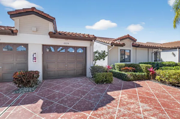 Property Slideshow image 2 of 115 | 6224 kings gate cir, Delray Beach, FL, 33484