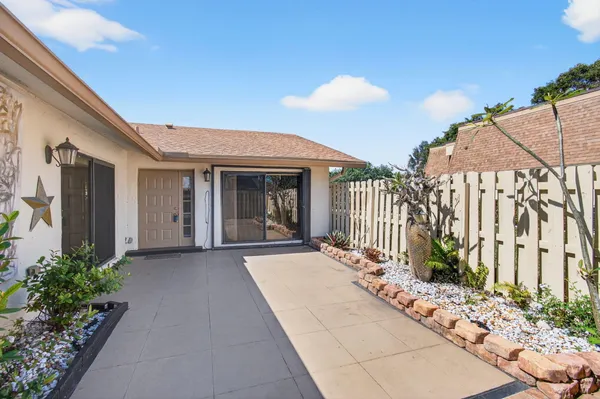 Property Slideshow image 3 of 34 | 714 nw 27th ave c, Delray Beach, FL, 33445