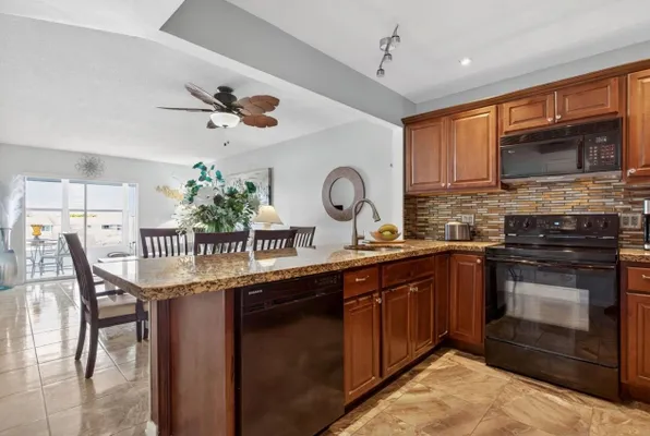 Property Slideshow image 2 of 32 | 4751 nw 21st st 610, Lauderhill, FL, 33313