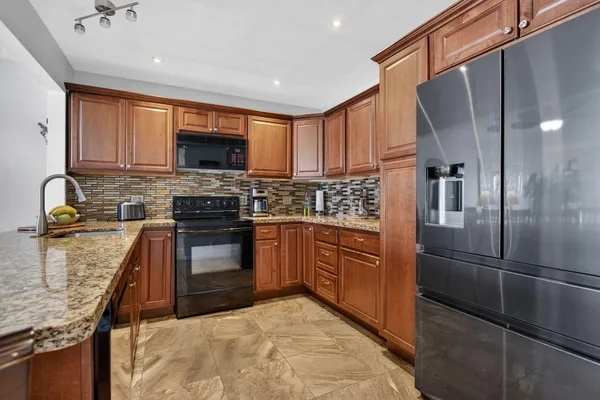 Property Slideshow image 3 of 32 | 4751 nw 21st st 610, Lauderhill, FL, 33313