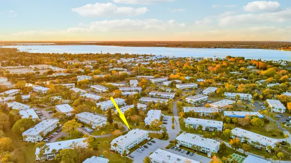Property Slideshow image 3 of 36 | 2929 se ocean blvd 112-2, Stuart, FL, 34996
