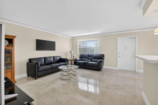 Property Slideshow image 3 of 37 | 205 flanders e, Delray Beach, FL, 33484