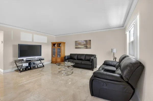 Property Slideshow image 3 of 37 | 205 flanders e, Delray Beach, FL, 33484