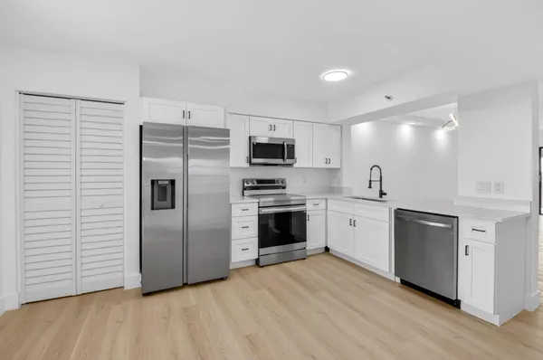 Property Slideshow image 2 of 76 | 14475 strathmore ln 808, Delray Beach, FL, 33446