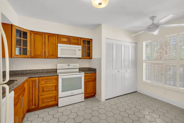 Property Slideshow image 3 of 35 | 14527 bonaire blvd 203, Delray Beach, FL, 33446