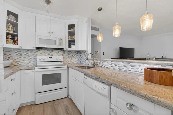 Property Slideshow image 3 of 49 | 673 brittany o o, Delray Beach, FL, 33446