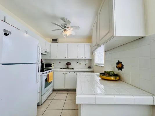 Property Slideshow image 3 of 17 | 173 dorchester h, West Palm Beach, FL, 33417