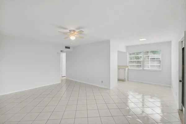 Property Slideshow image 2 of 103 | 360 fanshaw i, Boca Raton, FL, 33434