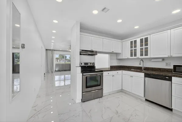 Property Slideshow image 3 of 40 | 105 lake irene dr, West Palm Beach, FL, 33411