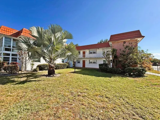 Property Slideshow image 2 of 51 | 2600 se ocean blvd d9, Stuart, FL, 34996