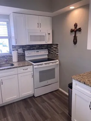 Property Slideshow image 2 of 28 | 2845 crosley dr d, West Palm Beach, FL, 33415