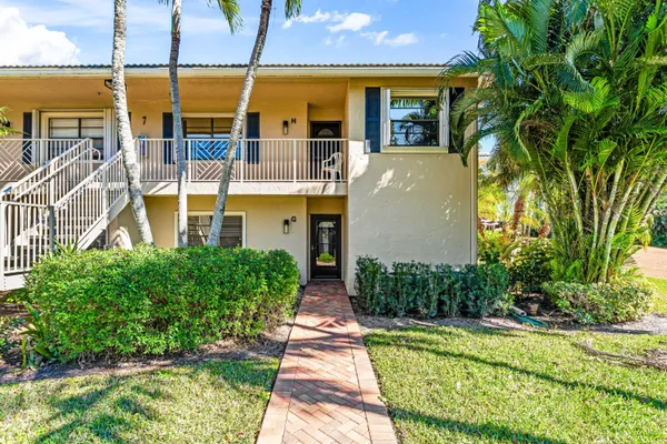 Property Slideshow image 3 of 58 | 7 stratford dr g, Boynton Beach, FL, 33436