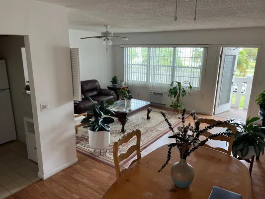 Property Slideshow image 2 of 5 | 622 fanshaw o 622, Boca Raton, FL, 33434